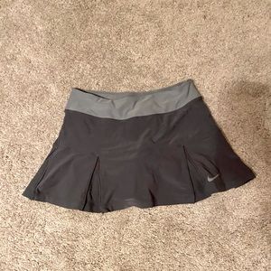 NIKE GOLF SKIRT